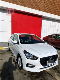 Hyundai Reina